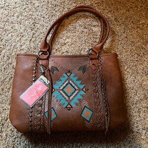 Montana West large pocketbook NWT